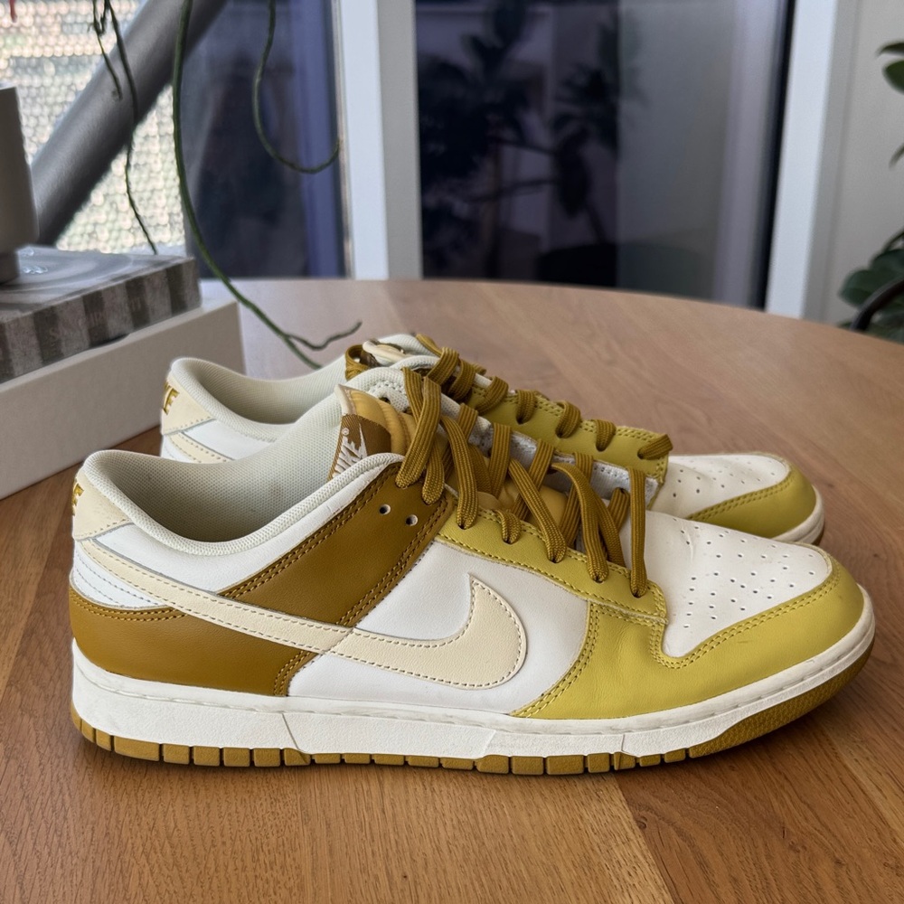 Nike Drunks White and Yellow Low-Top Sneakers